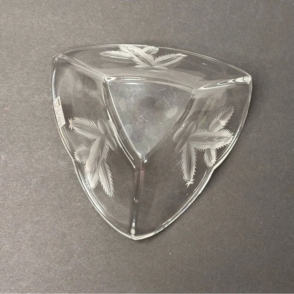 Vtg Mikasa Triangular Crystal Clear Glass Bowl with Etched Cactus Cacti RARE